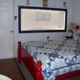 Quiet Mountain Rental Overlooking Old Mill Marketplace in Canton, Texas - 0