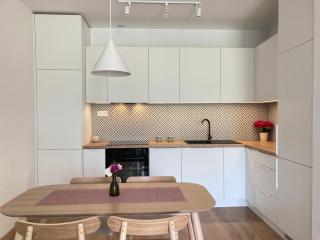 Luxury lakeside apartment with pool - Banka - 4