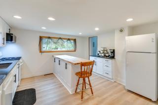 Getaway in Sodus Point with Private Yard - Sodus - 5