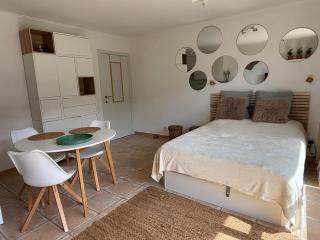 Studio Amor op het gelijkvloers met tuintje nabij strand - De Haan - 5
