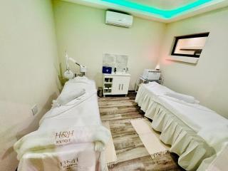 H & H Boutique & SPA - 1
