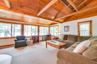Steps to Lakefront Dog-Friendly Cabin in Levering - Pellston - 7