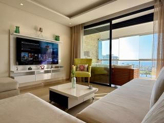 Sea View Apartment & Swimming Pool - Sidi Bouqnadel - 0