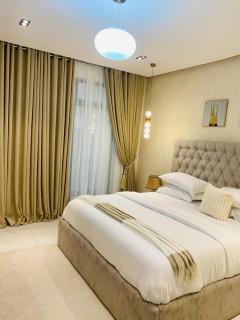 Palatial lodge by Perinni Homes - Lagos - 1