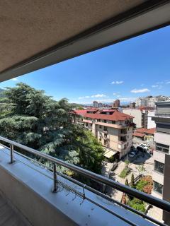 Emerald Skyline Apartment - Skopje - 4