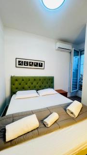 Central Duplex Tirana up to 10 Guests 2 Baths & Kitchen - Tirana - 4