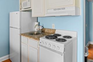 Recently Renovated Oceanfront Double Full Suite! Sea Mist 20909- Sleeps 2-4 Guests! - Myrtle Beach - 6