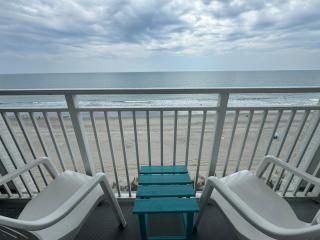 Recently Renovated Oceanfront Double Full Suite! Sea Mist 20909- Sleeps 2-4 Guests! - Myrtle Beach - 8