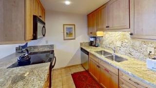 Crestwood 3310 Standard 1 Bedroom Plus Loft - 8