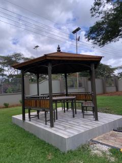 Ellesia Executive Lodge - Kafue - 6