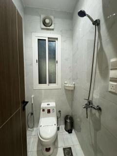 شقة فندقية من غرفة و صالة مع بالكونة مطلة - 9