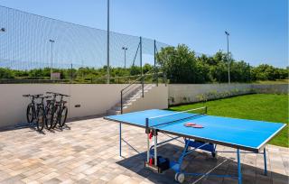 3 Bedroom Cozy Home In Nedescina - 2