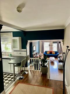 Richmond charm cozy apartment - 4