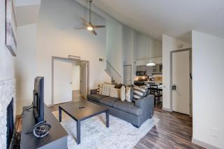 Cozy 2BR 2BA Condo in Houston Medical Center Free Parking & Fast Wi-Fi - 8