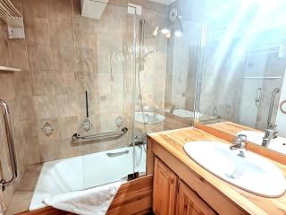 Appartement 3 pièces au centre des Gets, balcon, proche pistes, commerces et restaurants, 5 pers. - FR-1-598-73 - 1
