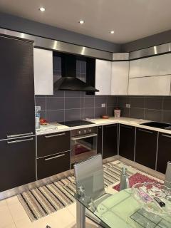 Sea View Apartment - Sarandë - 2