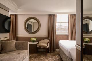 The Montague On The Gardens - London - 9