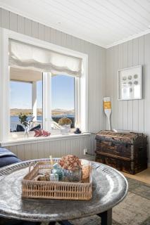 Seafront Gem With Private Beach On Siktesøya - - 8