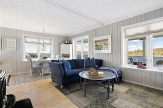 Seafront Gem With Private Beach On Siktesøya - - 1