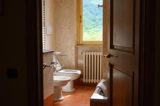 Villa panoramica con Jacuzzi privata tra Firenze & Lucca ,3 camere, 4 bagni - 9