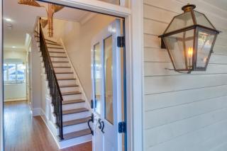 Luxury Villa 3 BR w Private Bath Walk Everywhere - Savannah - 7