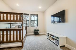 Flying Moose at Helling Circle 101 by SkyRun Park City - 1