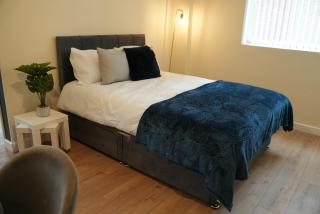Spacious Modern Flat In Luton Town Centre - Luton - 9
