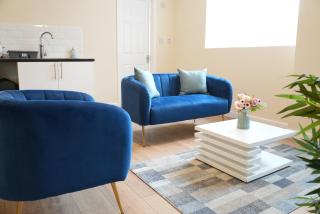 Spacious Modern Flat In Luton Town Centre - Luton - 4