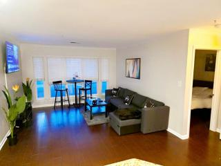 Stylish 2BR Retreat in Downtown Charlotte - Charlotte - 9