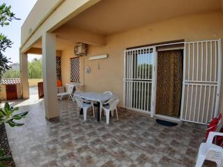 Wunderschönes Ferienhaus In Marchesana - Terme Vigliatore - 2