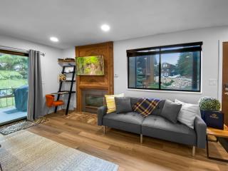 Park City Gem at Red Pine! Cozy Ski Condo with Heated Pools and Hot Tubs! B4 by SkyRun Park City - Park City - 9