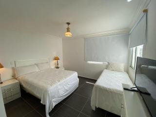 Spacious Oceanfront XII-201 - 5