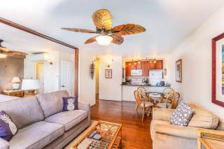 Oceanfront Condo with Stunning Views - Kailua-Kona - 2