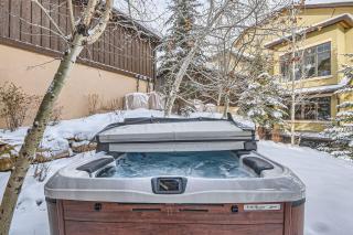 Strand Haus Ski In Ski Out at Canyons by SkyRun Park City - Park City - 8