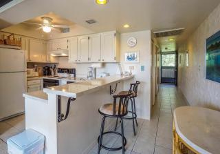 Casa De Emdeko Condo with Pool AC & Ocean Views - Kailua-Kona - 7