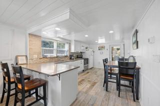 The Iron Seahorse Orlop Surf City Condo - Surf City - 2