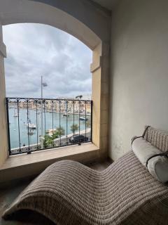 Front Row Seafront House with Dreamy Valletta and Harbour Sunset Views - Kalkara - 6