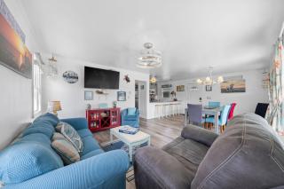The Iron Seahorse Surf City Beach Home - Surf City - 3