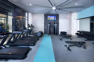 Well-Appointed Stay - Gym, Lounge & Modern Comfort - Alexandria - 6