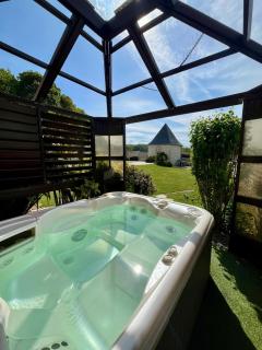 La Glycine, avec accès piscine et jacuzzi - Saint-Côme-de-Fresné - 9