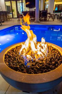 Fort Lauderdale Mansion with Private Pool & Hot Tub - Perfect for Families - Fort Lauderdale - 1