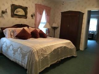 Brookview Manor Inn - Canadensis - 9