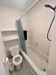 Full Kitchen PET FRIENDLY Room B - Montréal - 6