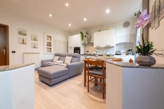 Sunflower - Modern Apartment on Lake Maggiore - Verbania - 9