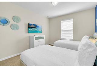 4058 LA - Windsor Paradise Escape - 3