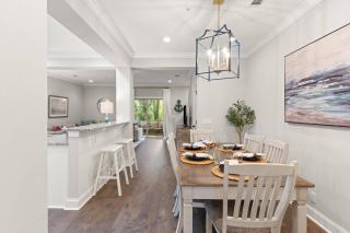 Mariners Getaway - 2