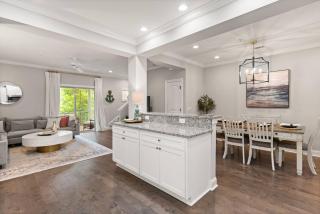 Mariners Getaway - 1