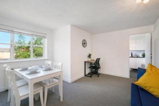 2 bed apartment in Enfield Lock - Enfield Lock - 3