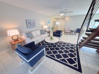Waterfront home near beaches Multi month welcomed - inquire - Fort Myers - 5