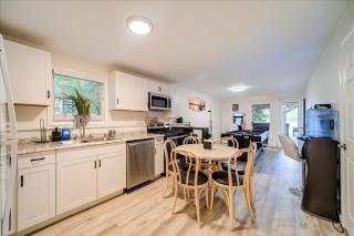 Catskills Lakefront with Hot Tub, Sauna and Theater - Monticello - 1